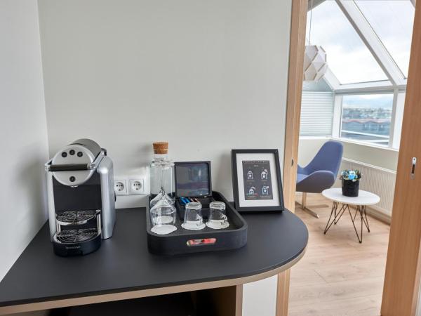 Hotel Ísland - Spa & Wellness Hotel : photo 1 de la chambre suite panorama avec balcon - Étage supérieur - accès gratuit au spa