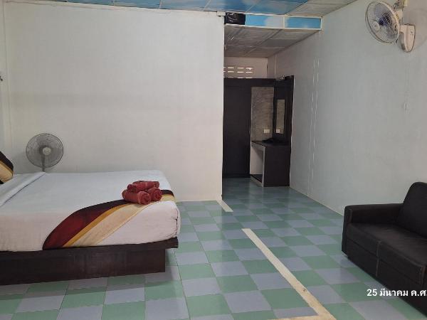 Sleep In Lanta Resort : photo 2 de la chambre chambre double standard avec ventilateur