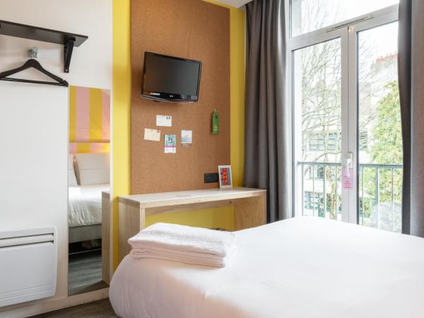 DEMAIN Hôtel & Conciergerie : photo 7 de la chambre petite chambre double