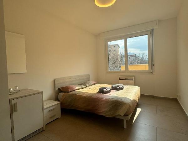 *Veranda's rooms* - Free parking in central Lugano : photo 3 de la chambre chambre double avec salle de bains privative