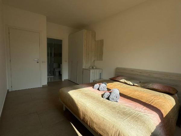 *Veranda's rooms* - Free parking in central Lugano : photo 4 de la chambre chambre double avec salle de bains privative