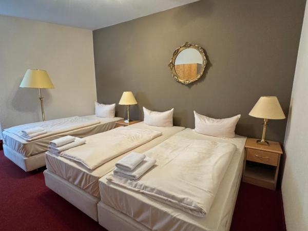 Hotel Bonverde (Wannsee-Hof) : photo 1 de la chambre chambre triple confort