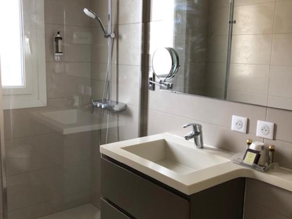 Family Golf Hotel : photo 5 de la chambre chambre double standard - vue sur cour