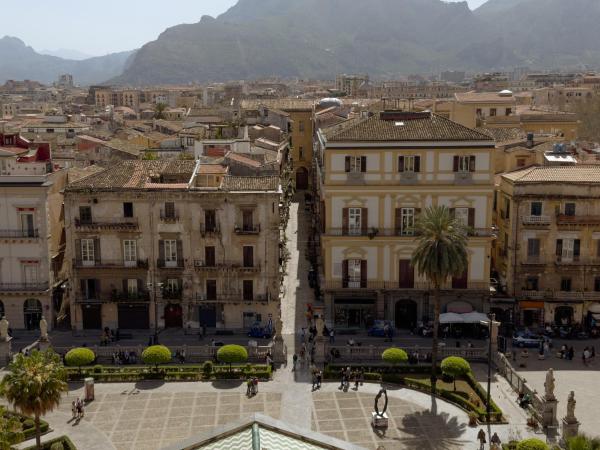 Novelli 36 : photo 7 de la chambre chambre deluxe (2 adultes + 1 enfant)