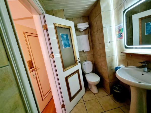 Perlo Hotel City : photo 4 de la chambre chambre familiale standard