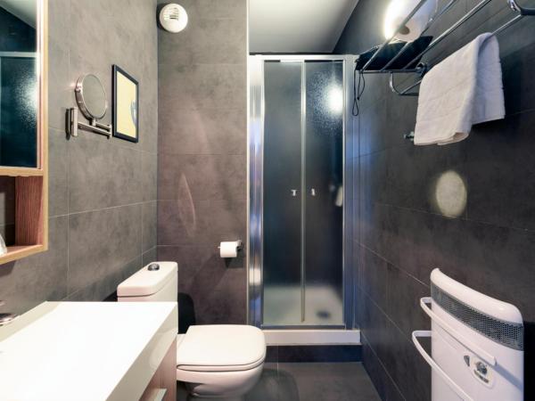 Adonis Hotel Strasbourg : photo 8 de la chambre chambre double charme 