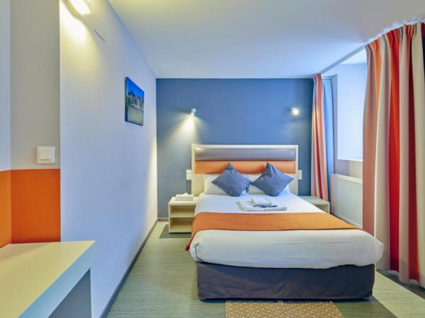 Adonis Hotel Strasbourg : photo 10 de la chambre chambre familiale