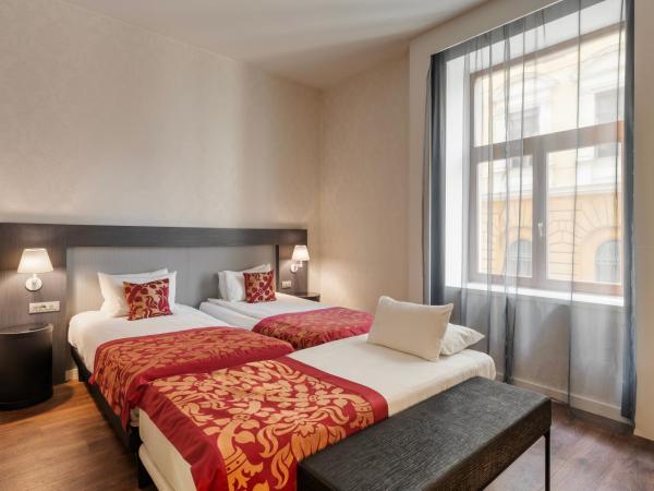 Eurostars Palazzo Zichy : photo 5 de la chambre chambre double deluxe avec lit d'appoint