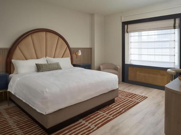 Hotel Vesper, Houston, a Tribute Portfolio Hotel : photo 6 de la chambre vesper king suite with sofa bed