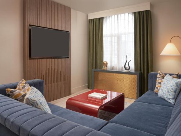 Hotel Vesper, Houston, a Tribute Portfolio Hotel : photo 6 de la chambre executive king suite with sofa bed