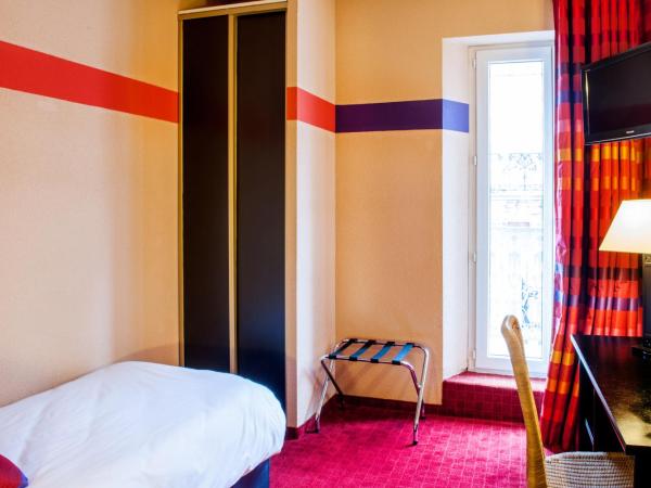 Hôtel Saint Sauveur : photo 4 de la chambre petite chambre simple