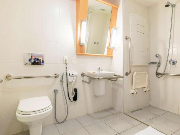 ibis BH Afonso Pena Savassi : photo 2 de la chambre standard apartment with one double bed - disability access