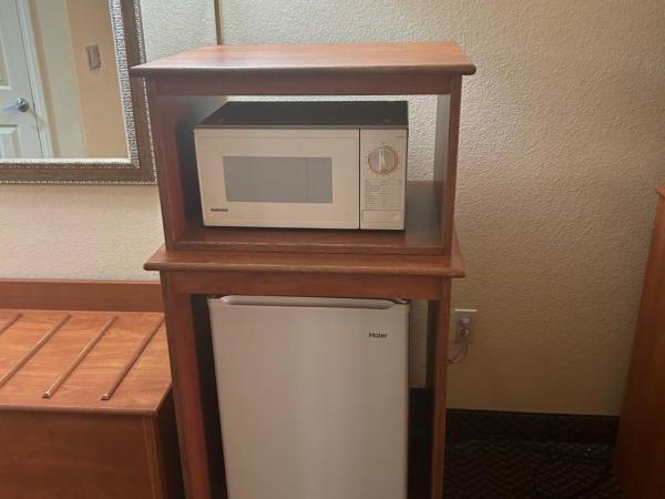 Holiday Inn Express Las Vegas-Nellis, an IHG Hotel : photo 3 de la chambre chambre standard avec 2 lits queen-size