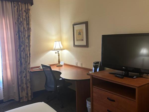 Holiday Inn Express Las Vegas-Nellis, an IHG Hotel : photo 2 de la chambre chambre standard