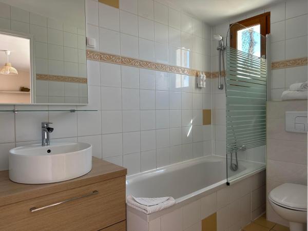 Hôtel La Fiancée du Pirate : photo 2 de la chambre chambre double indépendante avec terrasse privée