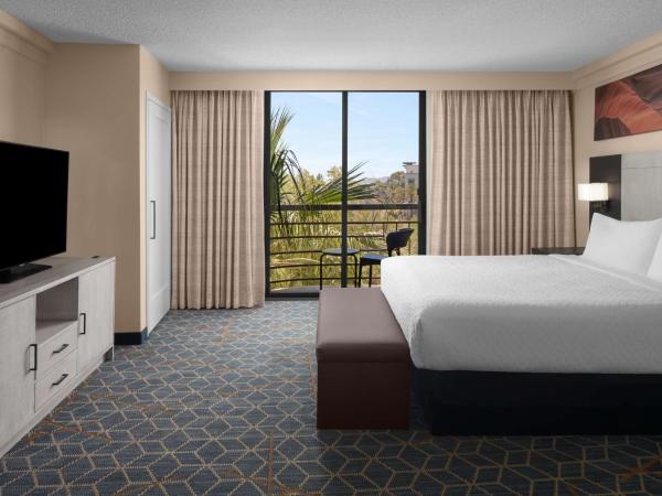 Embassy Suites by Hilton Phoenix Biltmore : photo 5 de la chambre suite premium lit king-size