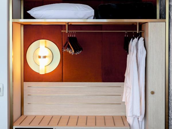 Amora Hotel Brisbane : photo 4 de la chambre amora accessible king with free wi-fi