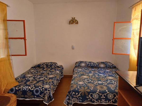 Hotel Ana Liz : photo 4 de la chambre chambre triple