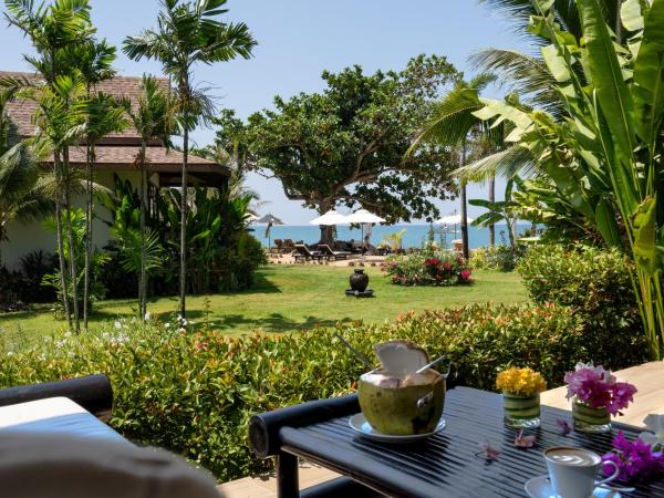 Lanta Palace Beach Resort & Spa - Adult Only : photo 1 de la chambre villa - vue sur mer 