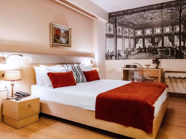 Cheya Beşiktaş Istanbul Bosphorus City Center Hotel & Suites : photo 7 de la chambre chambre quadruple confort