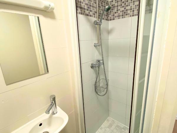 L'Escale Appartements et Suites en bord de Mer : photo 6 de la chambre studio