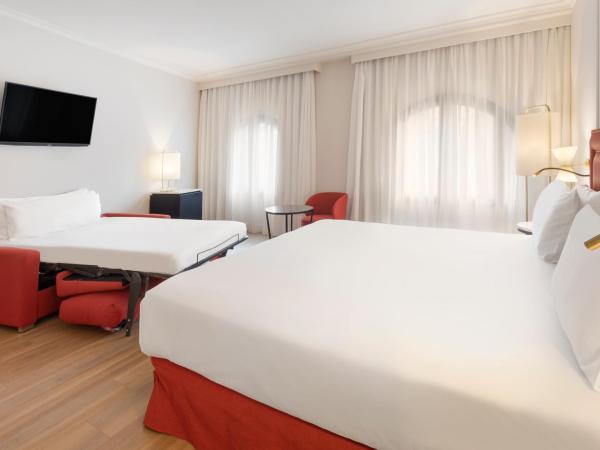 Exe Sevilla Macarena : photo 3 de la chambre chambre familiale