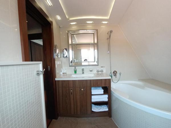 Hotel Dvorana : photo 3 de la chambre suite familiale