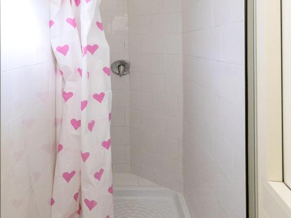 Naples Pizza Hostel : photo 8 de la chambre lit simple en dortoir