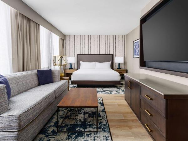 DoubleTree by Hilton Charlotte City Center : photo 3 de la chambre chambre lit king-size avec canapé-lit - non-fumeurs