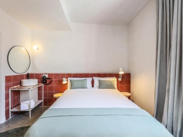 Madrid Live Coworking - SELF SERVICE - : photo 8 de la chambre chambre double - vue sur piscine