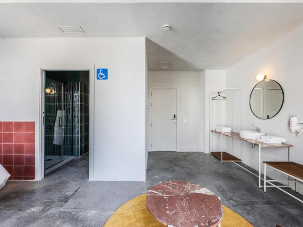 Madrid Live Coworking - SELF SERVICE - : photo 5 de la chambre chambre deluxe