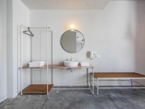 Madrid Live Coworking - SELF SERVICE - : photo 7 de la chambre chambre deluxe