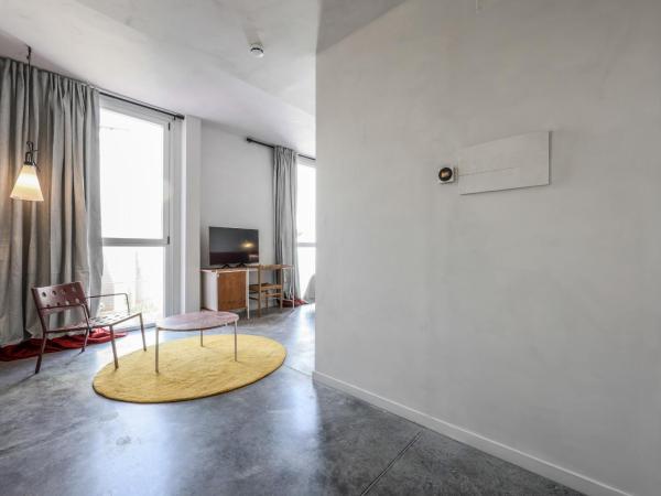 Madrid Live Coworking - SELF SERVICE - : photo 9 de la chambre chambre deluxe