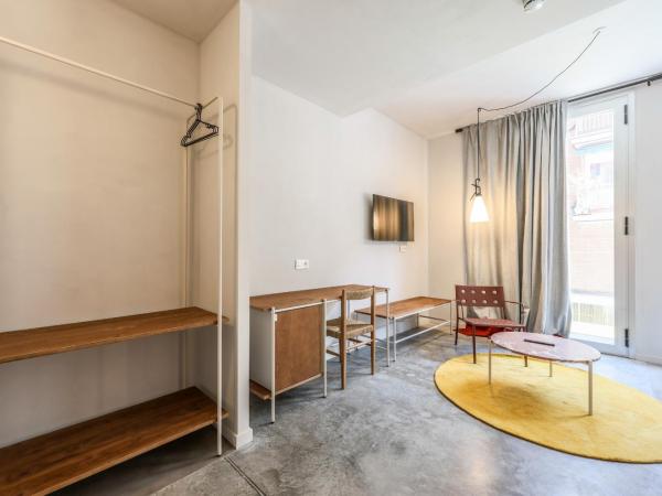 Madrid Live Coworking - SELF SERVICE - : photo 10 de la chambre chambre double supérieure