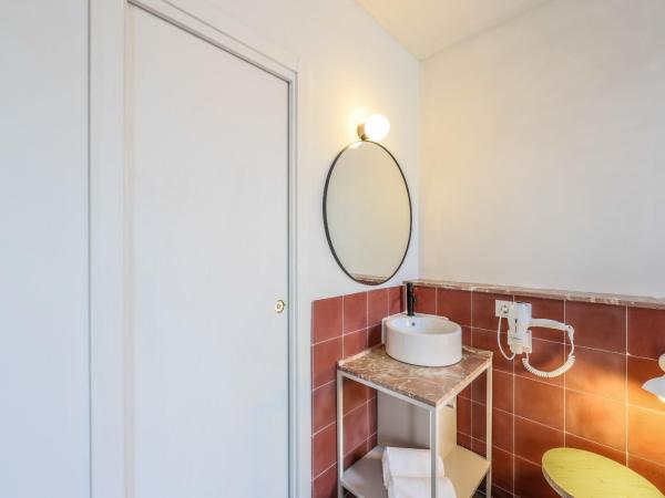 Madrid Live Coworking - SELF SERVICE - : photo 7 de la chambre chambre double supérieure