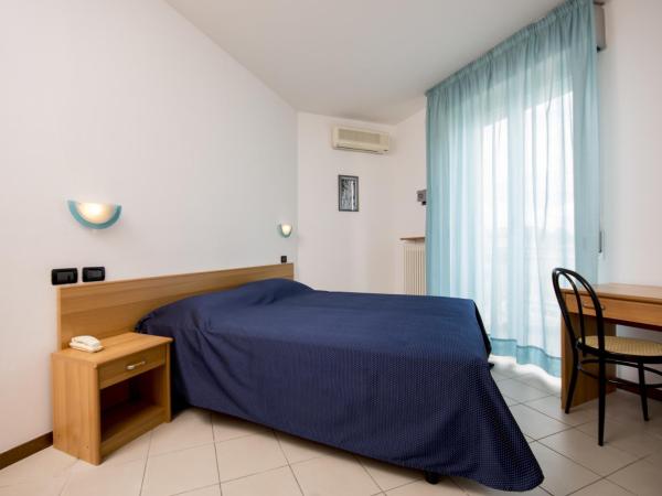 Residence Villa Azzurra : photo 5 de la chambre appartement 1 chambre