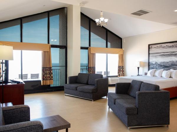 Aqua Vista Resort Hotel : photo 4 de la chambre suite lit king-size - non-fumeurs - côté océan