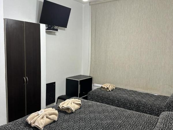 Hotel Quito : photo 1 de la chambre chambre triple