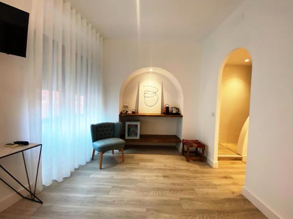 Hotel Alamo : photo 3 de la chambre chambre double supérieure