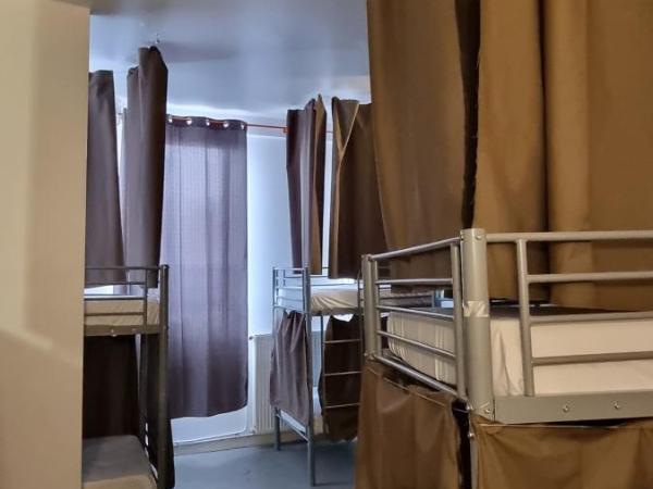 HOTEL ABOUKIR : photo 1 de la chambre lit simple dans dortoir pour femmes