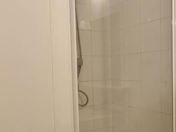 HOTEL ABOUKIR : photo 2 de la chambre lit simple dans dortoir pour femmes