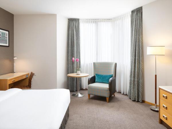 DoubleTree by Hilton Luxembourg : photo 6 de la chambre chambre supérieure lit queen-size