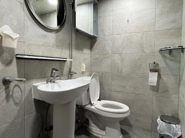 Green house room 101 : photo 3 de la chambre chambre simple avec toilettes communes