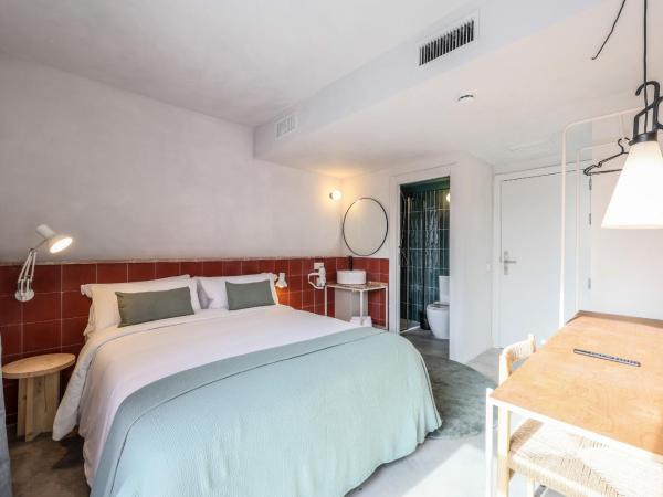 Madrid Live Coworking - SELF SERVICE - : photo 10 de la chambre chambre double - vue sur piscine