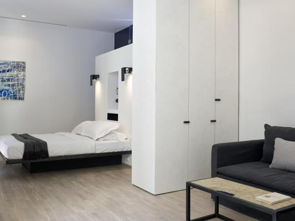 InnAthens : photo 6 de la chambre suite avec vue sur l'atrium 