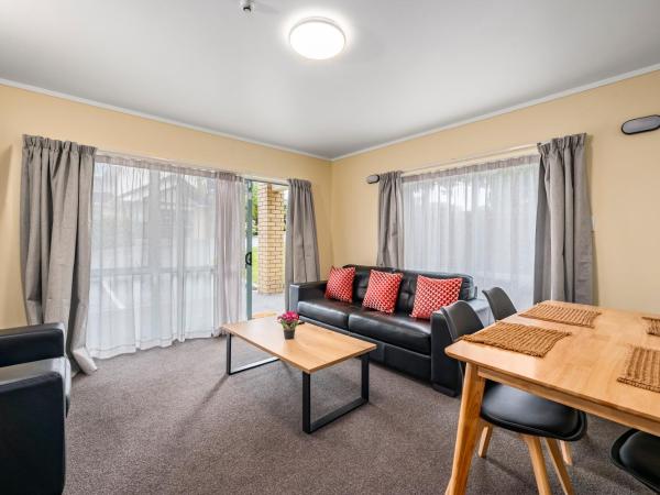 Fenton Court Motel : photo 4 de la chambre appartement 2 chambres avec jacuzzi - Étage inférieur