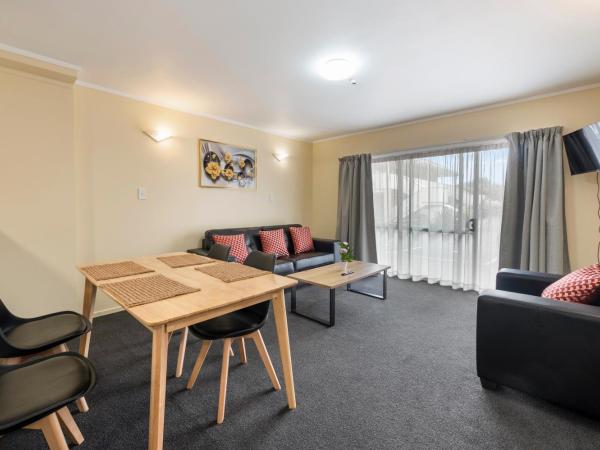 Fenton Court Motel : photo 3 de la chambre appartement 2 chambres avec jacuzzi - Étage inférieur