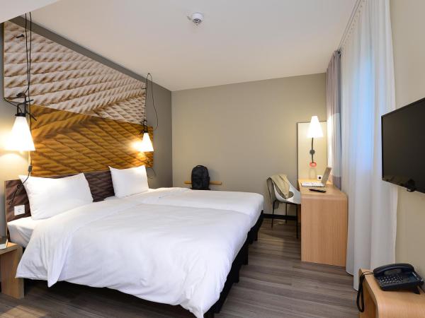 Ibis Muenchen City Ost : photo 1 de la chambre chambre lits jumeaux standard