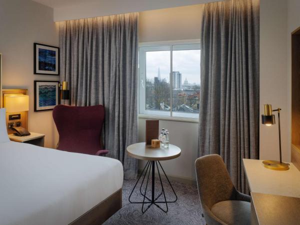DoubleTree by Hilton London Angel Kings Cross : photo 3 de la chambre chambre lit king-size exécutive
