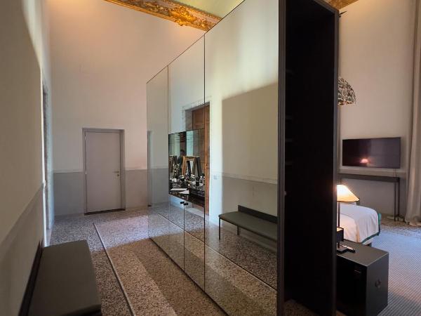 Hotel Palazzo Durazzo Suites : photo 8 de la chambre suite